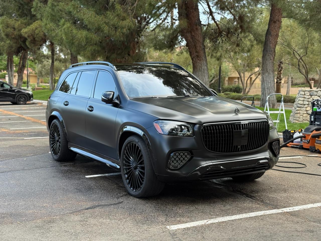 Mercedes-Maybach GLS detail service